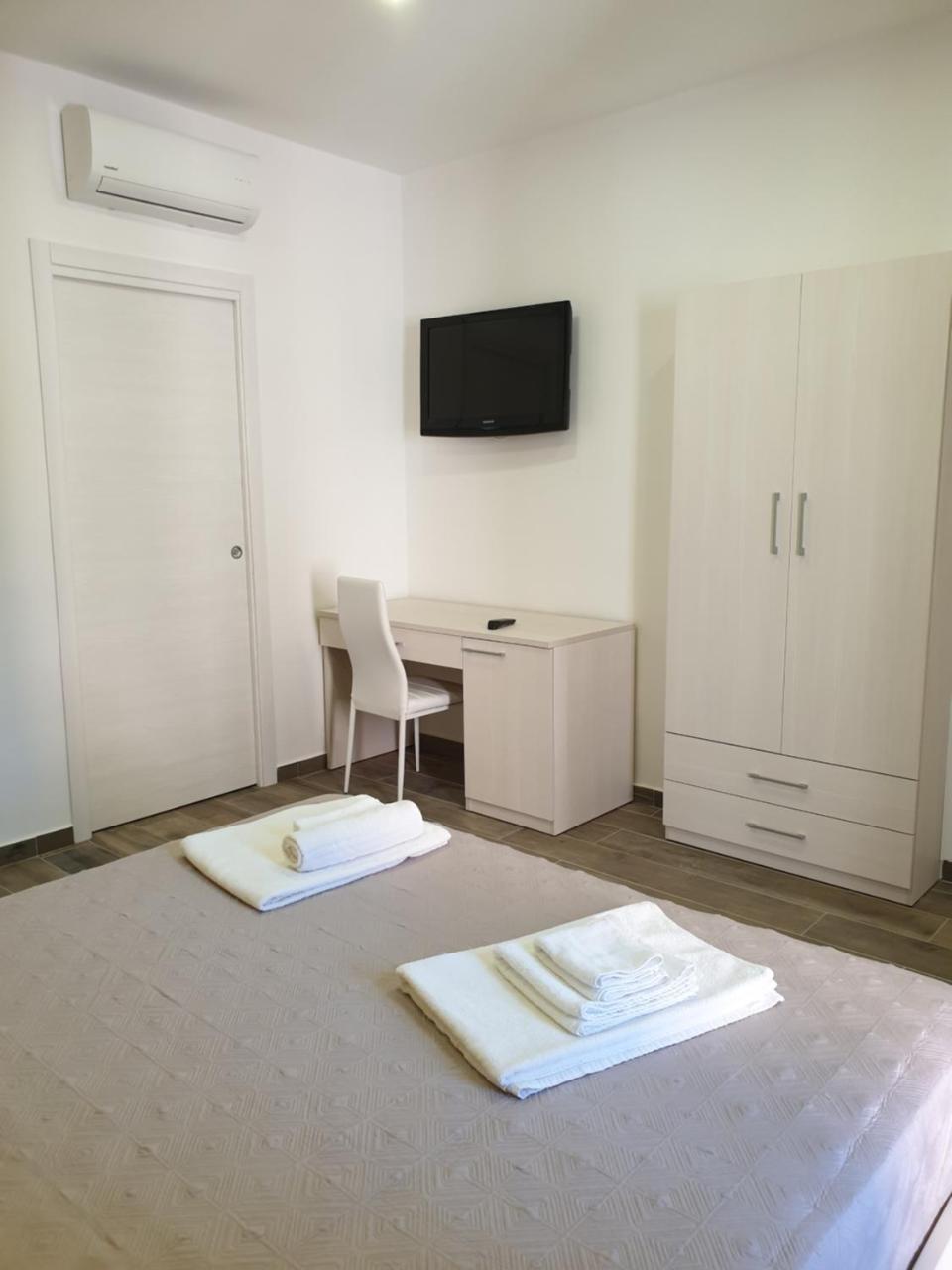 Gio Rooms Скалея Экстерьер фото